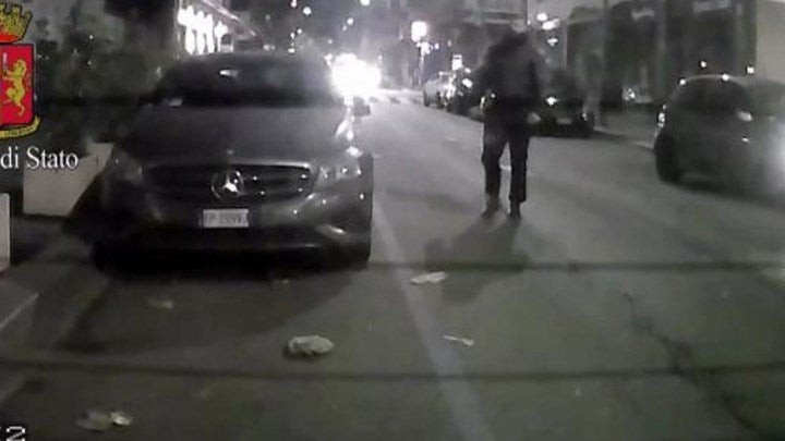 Μάλωσαν για μια θέση πάρκινγκ και το έκοψε το αυτί (βίντεο)